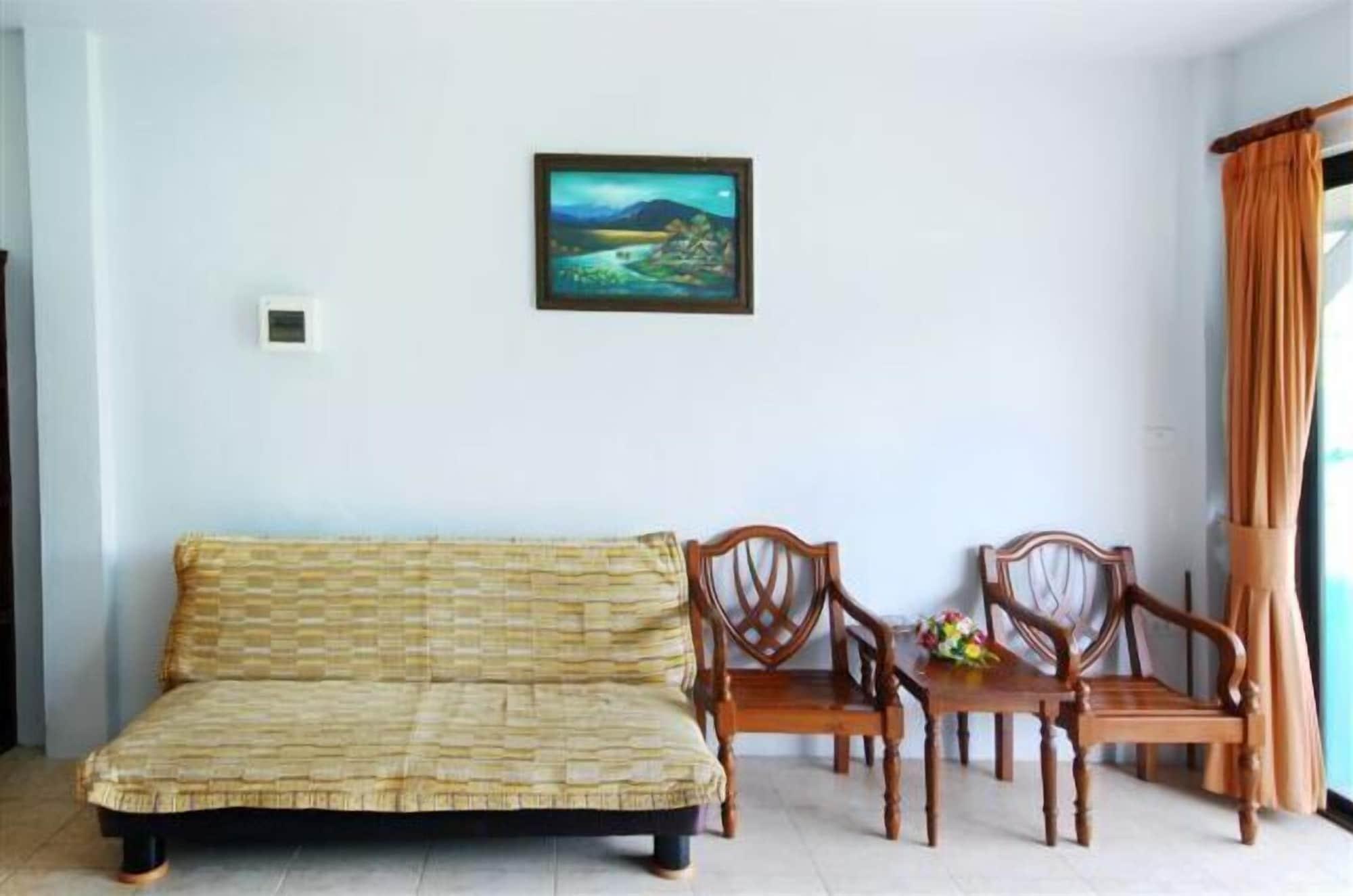 Holiday Guest House Chaweng  Exterior photo