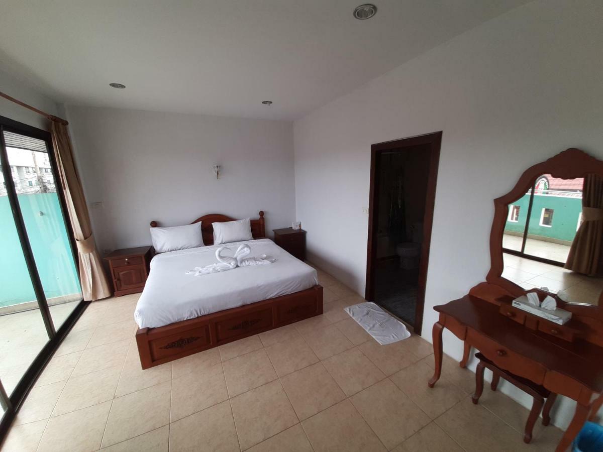 Holiday Guest House Chaweng  Exterior photo
