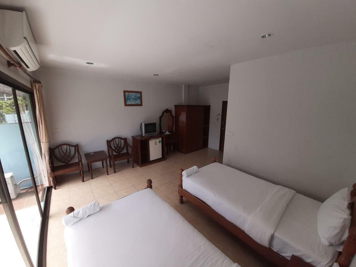 Holiday Guest House Chaweng  Exterior photo